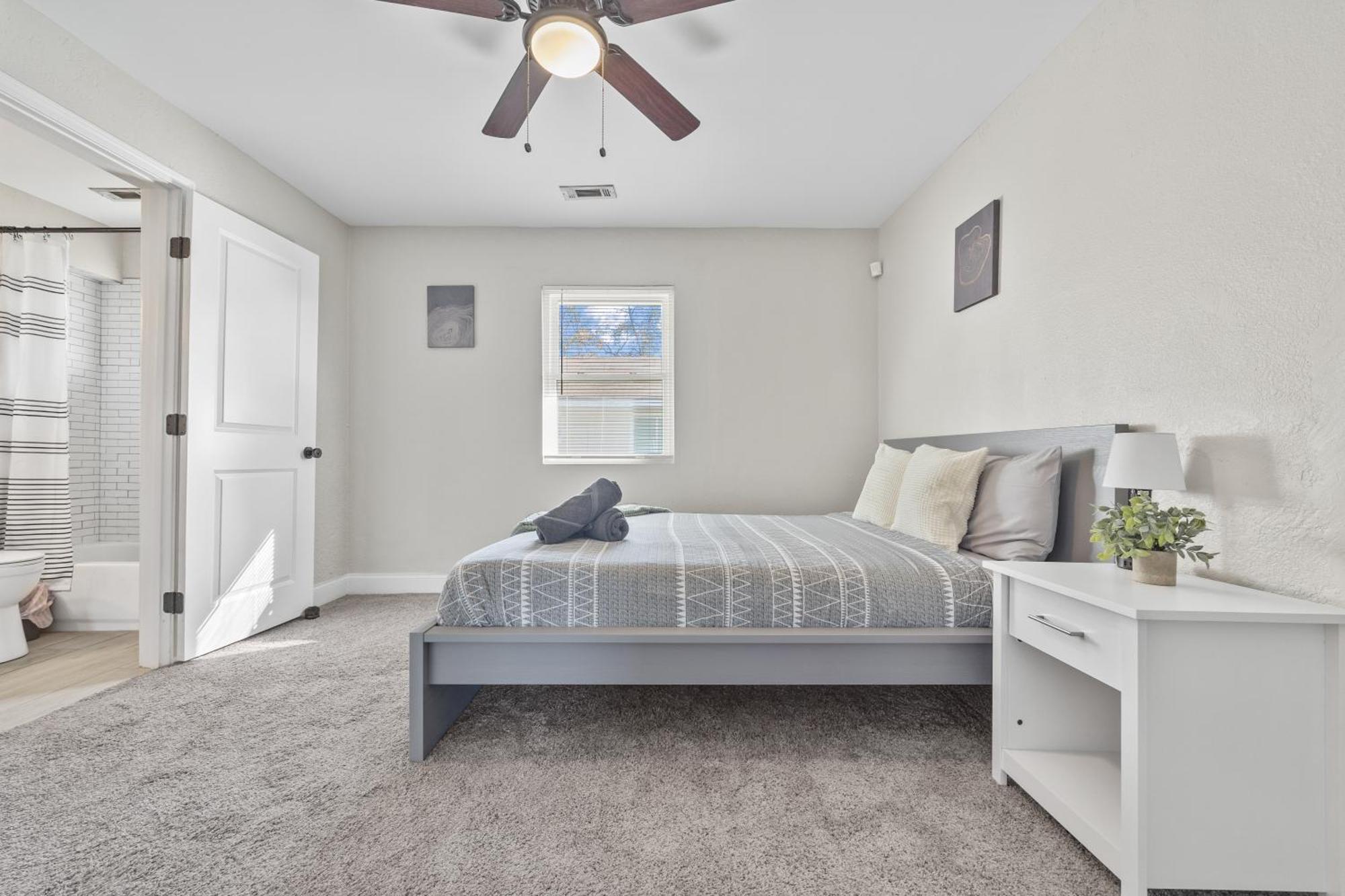 Cozy 2-Bedroom Retreat W/Wi-Fi & Keurig Coffee アトランタ エクステリア 写真